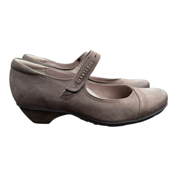 Women’s Abeo B.I.O. System Mary Jane Comfort Shoe Size 9N Low Heel Leather Shoe - Picture 2 of 9